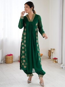 Conjunto de Salwar Kameez Verde Bordado para Mujer, Corte Regular Tradicional, Largo Regular, Elegante para Invierno, Georgette Sintético Elástico - Product Image 1