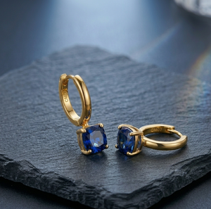 Petites boucles d'oreilles créoles avec pierre bleue Hydro Cushion 10 mm en argent sterling 925 plaqué or 18 carats, bijoux élégants et tendance - Product Image 3