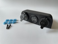 Pengisi Daya USB Ganda 3 in 1 Model Tempel di Permukaan + Soket Rokok 12V + Voltmeter untuk Ponsel, Tablet, dan Pad