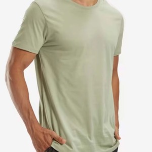 Impression personnalisée OEM Vente en gros T-shirts unisexes grande taille pour hommes 100% coton à séchage rapide et respirants avec broderie en chenille - Product Image 1