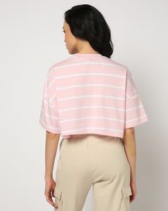 Camiseta de Corte Cuadrado para Mujer, Proveedor OEM, Camiseta de Manga Corta Relajada, Colores Personalizados y Logotipo Impreso Disponible en Suministro al por Mayor - Product Image 3