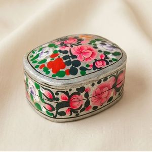 Premium Oval and Cuboid Shape Floral Printed Jewelry Box Traditional Style Lids for <b>Jewellery</b> <b>Storage</b> - Product Image 1