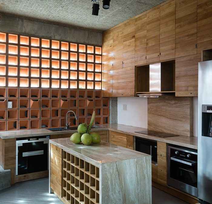 Best Price Traditional Style Vietnam Sintered Firebricks Customized Clay Hollow Brick House with Ventilating Screen Tile