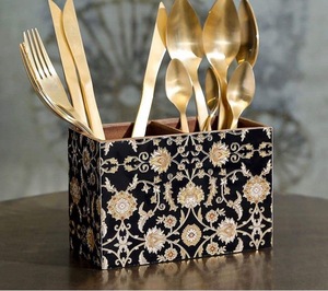 Reposacucharas Decorativo de Cocina de MDF Esmaltado Hecho a Mano por ILAHI, de Uttar Pradesh, Solo Lavar a Mano - Product Image 1
