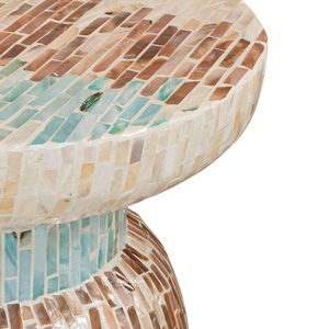 Mesa Auxiliar de Nácar con Incrustaciones de Concha Azul, Mesa Decorativa de Mosaico Hecha a Mano, Mesa Auxiliar Redonda de Estilo Costero - Product Image 4