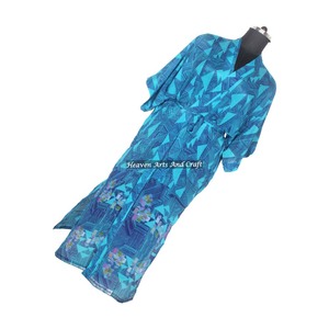 KL008 Magnifique Kimono Sari Vintage, Robe Longue Automne/Hiver à Imprimé Floral, Style Bohème, Coupe Ample, Manches Longues, en Mélange de Soie et Polyester - Product Image 6