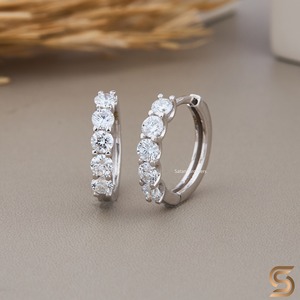 Pendientes de Aro de Plata 925 con Moissanita, Corte Redondo, Minimalistas y de Lujo para Mujer, Joyería Elegante para Uso Diario, Estilo Regalo - Product Image 3