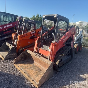 รถตักล้อยางขนาดเล็ก Kubota SVL65-2 ออกแบบมาเพื่อประสิทธิภาพการทำงานในสถานที่ก่อสร้าง พร้อมด้วยความมั่นคง แรงยึดเกาะ และการควบคุมที่ยอดเยี่ยม - Product Image 4