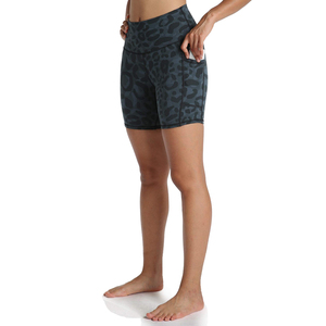 Shorts de sport pour femmes à taille haute, imprimé léopard, avec poches, respirants, taille élastique, style sportif - Product Image 4