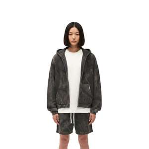 Conjunto vintage de sudadera con capucha y pantalones cortos, hecho de 100% algodón, con estampado totalmente personalizado, perfecto para uso casual o estilo urbano, unisex. - Product Image 3