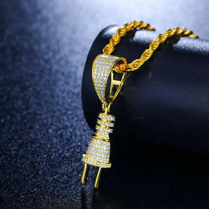 Collar con Colgante Clásico para Hombre de Plata de Ley 925, Estilo Hip Hop, con Incrustaciones de Moissanita VVS1, Diseño Pequeño y Elegante - Product Image 1