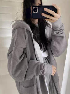 Sudadera con capucha para mujer, 400G, corte ajustado, hombros caídos, manga corta, capucha desmontable, cremallera regular, tejido sólido lavado, transpirable, de invierno - Product Image 2