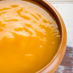 Purée de mangue congelée, issue de mangues mûres, pour les bases de smoothies, les mélanges de boissons, la préparation de desserts et la transformation alimentaire, Vietnam. - Product Image 5