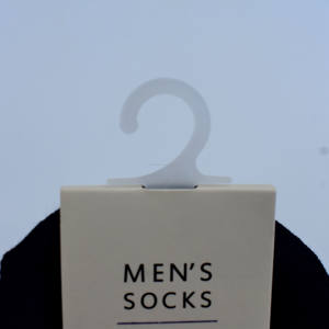 Vietnam prix usine vêtement crochets en plastique 10 pour une utilisation pratique en magasin pour les chaussettes et masques pour hommes et femmes montrent 500 pièces/sac - Product Image 3