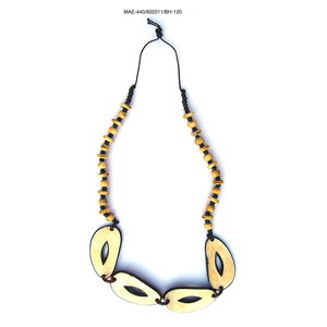 Collar de Cuentas de Madera Geométricas con Cuentas Negras y Crema, Joyería de Estilo Bohemio Unisex para Fiestas, a Precio de Mayoreo - Product Image 2