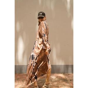 Vestido Camisero Largo Tie Dye para Mujer, Estilo Casual Holgado con Botones, Vestido Midi con Cinturón, Estilo Urbano Moderno - Product Image 4