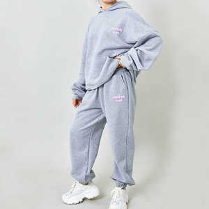 Survêtement d'hiver à capuche personnalisé avec logo, grande taille pour femmes, coupe ajustée, 100% coton, respirant, séchage rapide, confortable, prix raisonnable - Product Image 3