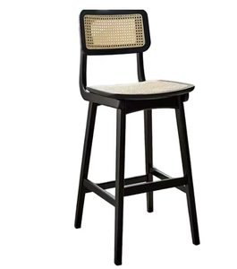 Chaise haute de bar antique en rotin tressé avec base chromée et structure en bois massif, moderne, durable et légère, pour la maison, le bar, la salle à manger et les restaurants - Product Image 1