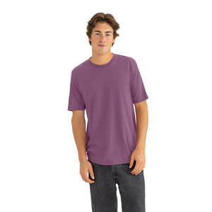 Camiseta de Alta Calidad para Hombre, Cuello Redondo, Ajustada, de Gamuza, Marca Next Level Apparel - Product Image 1