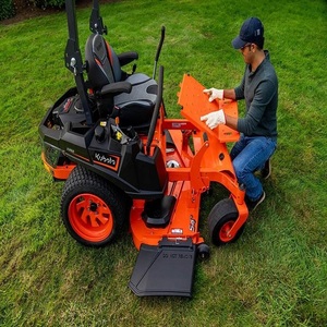 Tondeuse à gazon résidentielle Kubota Z252 de qualité supérieure avec moteur puissant, direction fluide et performances durables - Product Image 2
