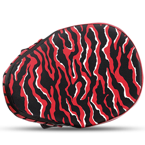 Guantes de Boxeo de Cuero Rojos Venomous, Almohadillas Curvas para Golpear, Almohadillas de Entrenamiento de MMA y Muay Thai para Entrenadores - Product Image 4