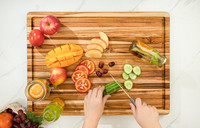 Planche à découper en teck de haute qualité, design moderne, en bois de teck du Vietnam, pour une utilisation en cuisine et pour servir, respectueuse de l'environnement