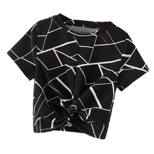เสื้อครอปท็อปผู้หญิงคุณภาพสูง ดีไซน์ทันสมัย ราคาขายส่ง ผลิตในปากีสถาน - Product Image 2