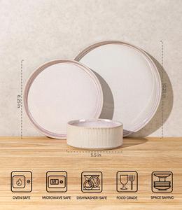 Ensemble d'assiettes à dîner en céramique mouchetée rose pâle, bordure élégante, glaçure lisse, design empilable durable, parfait pour une salle à manger moderne - Product Image 6