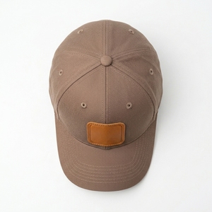 Gorra de Béisbol Personalizada de 6 Paneles de Sarga de Algodón con Parche de Cuero, Visera Curva y Correa Ajustable con Hebilla, Marca Privada OEM - Product Image 3