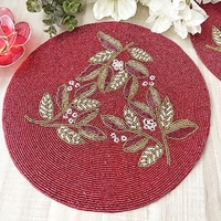 Set de table floral tricoté à la main, écologique, pour mariage, fleurs rose, or, bordeaux, feuilles vertes, base crème, décoration de table élégante