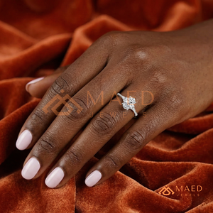 Bague en argent 925 avec moissanite taille ovale et accent feuille, bague de fiançailles élégante, bijoux de mariée pour femme, cadeau - Product Image 4