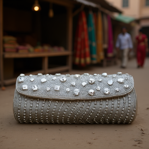 Sac à main artisanal indien de luxe, accessoire de mode décontracté pour le quotidien, avec poignée baguette en perles de verre colorées, durable, art traditionnel - Product Image 3