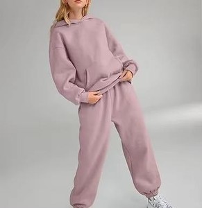 Vêtements de sport pour femmes en polyester, ensemble deux pièces, vente en gros, pour marques d'activewear, logo personnalisé, directement de l'usine - Product Image 6