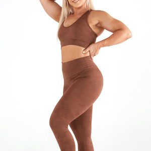 Ensemble de yoga pour femmes, nouvelle arrivée, style tendance, imprimé léopard, extensible, de haute qualité, 2 pièces - Product Image 1