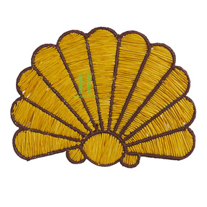 Eco-friendly Bohemian Seagrass Charger Plate <b>Wall</b> Decoration Flower Placemat Home <b>Table</b> Mats 35cm Diameter HNH Craft OEM Made - Product Image 5