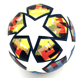 Ballon de football sur mesure OEM, prix bas, fabriqué au Pakistan, vente en gros, ballon de football d'entraînement de haute qualité - Product Image 3