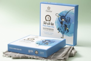 ช็อกโกแลตพรีเมียม ZOOM VIET NAM กล่อง 8 ชิ้น รสไวน์มะพร้าว ไวท์ช็อกโกแลต ผลิตในเวียดนาม เหมาะสำหรับเป็นของขวัญ - Product Image 3