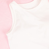 Débardeur à col montant pour femme – Soutien-gorge intégré, haut de yoga sans coutures |   Couleurs et logos personnalisés, fabricant de vêtements en Chine
