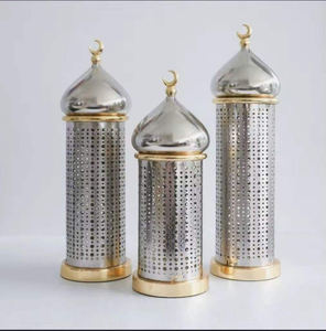 Decoración de Ramadán, Arte Islámico en Metal con Luna Creciente Dorada, Elegante Adorno para el Hogar de Aluminio Martillado Plateado - Product Image 5