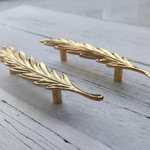 Premium Vintage Brass Cabinet Pull Handle Decorative Flower Wardrobe Door Hardware Wholesale Supplier for Home Hotel Decor Use - Product Image 6
