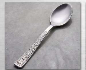 Elegant Metal Spoon With Floral Handle Design High <b>Mirror</b> Polish Rust Resistant Flatware For Wedding Events And Restaurant - Product Image 1