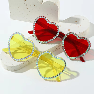 Gafas de Sol Hechas a Mano con Forma de Corazón 2025, Gafas de Sol Unisex con Diamantes de Imitación, Color Degradado Personalizado, Gafas de Fiesta - Product Image 2