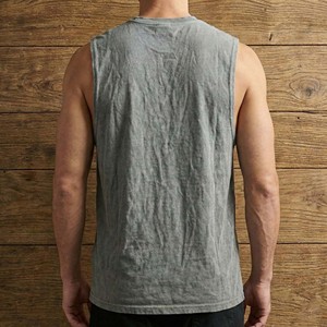 Men's 300gsm Heavyweight Muscle Tank Top Vintage Washed Oversized Boxy Sleeveless Tee Blank Heavyweight Vintage Wash Tank Top - Product Image 3