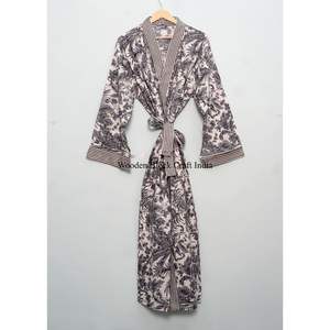 Kimono Elegante para Mujer, 100% Algodón, Estampado a Mano, con Diseño Floral, para Usar como Bata de Baño, Ropa de Dormir, Traje, Traje de Baño o Vestido de Fiesta para Primavera - Product Image 1