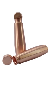 Bouteille d'eau en cuivre de style moderne et élégant de 950ml, verres en métal écologiques avec couvercle élégant combinant style et bien-être - Product Image 4