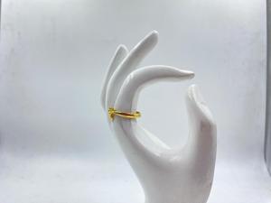 Bague minimaliste en laiton plaqué or fabriquée à la main - Product Image 2