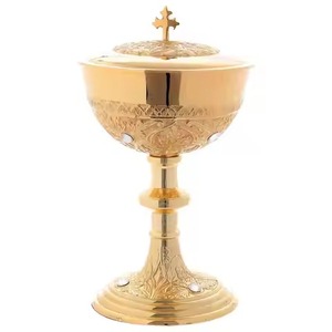 Ciborio de Latón Premium con Tapa para Altar de Iglesia, Almacenamiento de Hostias de Sagrada Comunión y Servicios Religiosos - Product Image 1