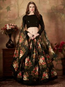 ชุดเลเฮนกาโชลีผ้าไหมออร์แกนซ่าพิมพ์ลายดอกไม้ พร้อมเสื้อปักเลื่อม ชุดเลเฮนกาสำหรับงานปาร์ตี้ลายดอกไม้ พร้อมเสื้อสำเร็จรูป - Product Image 4