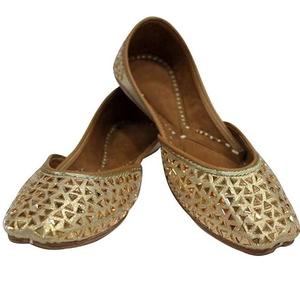 Nuevo Modelo de Zapatos Khussa de Cuero Hechos a Medida para Mujer, Ligeros, con un Estilo Moderno para Eid y Bodas - Product Image 3