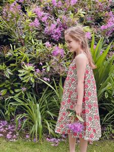 Robe d'été à volants pour enfants avec imprimé de coquelicot rouge en tissu de coton doux et respirant pour les sorties d'été - Product Image 2